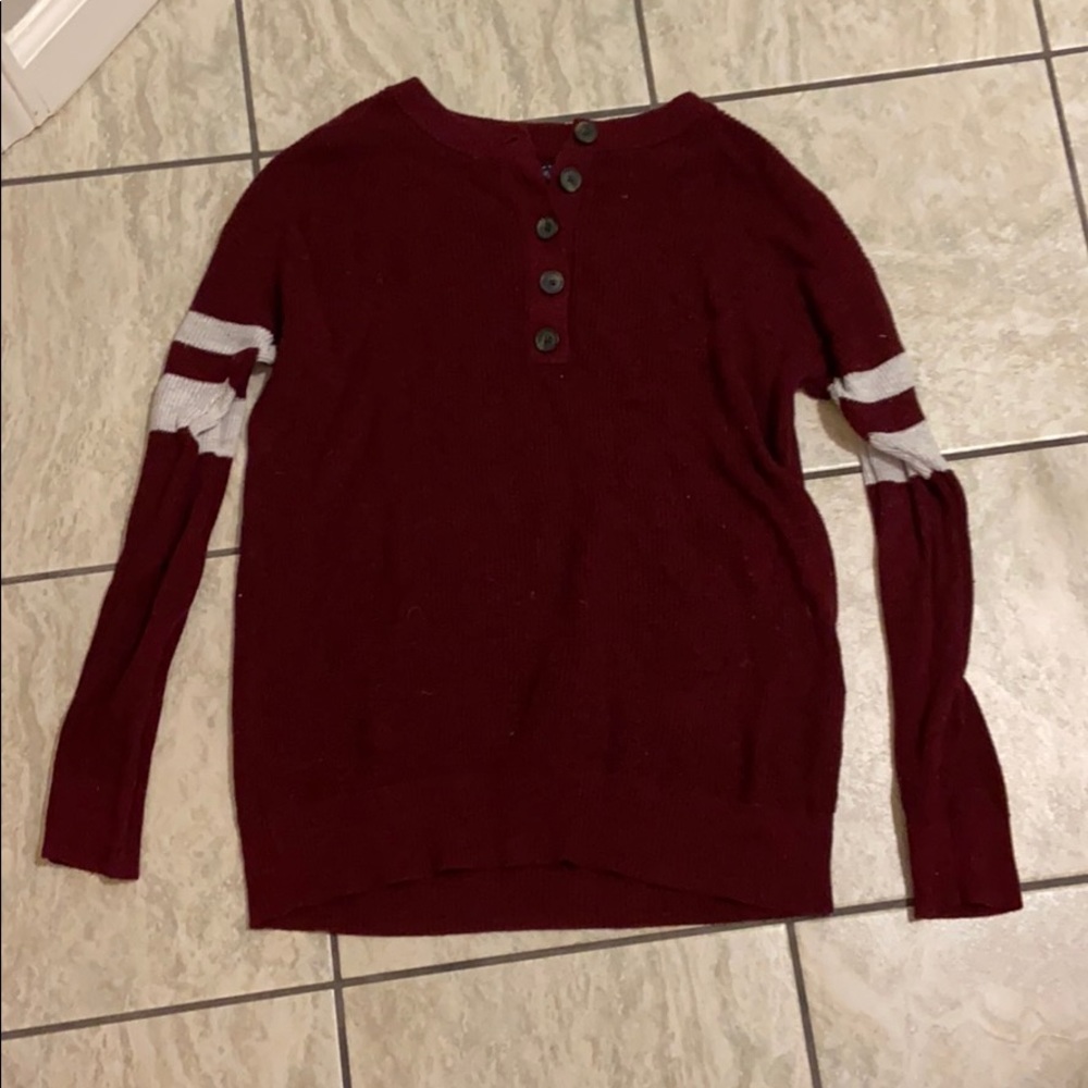 Maroon American eagle sweater
